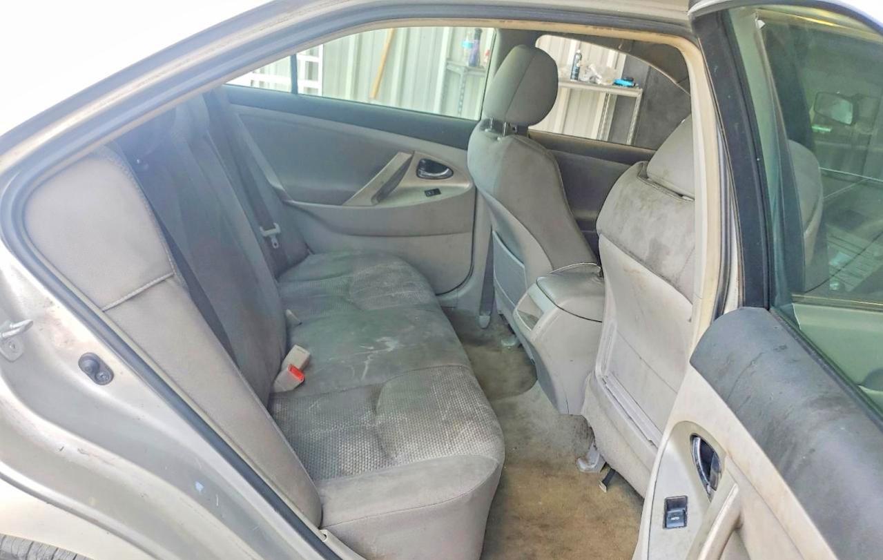 2011 TOYOTA CAMRY