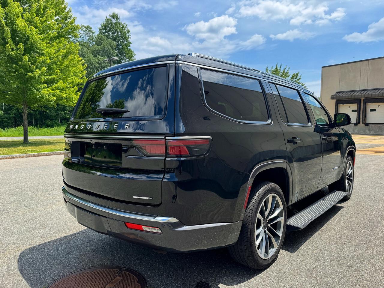 2022 JEEP WAGONEER