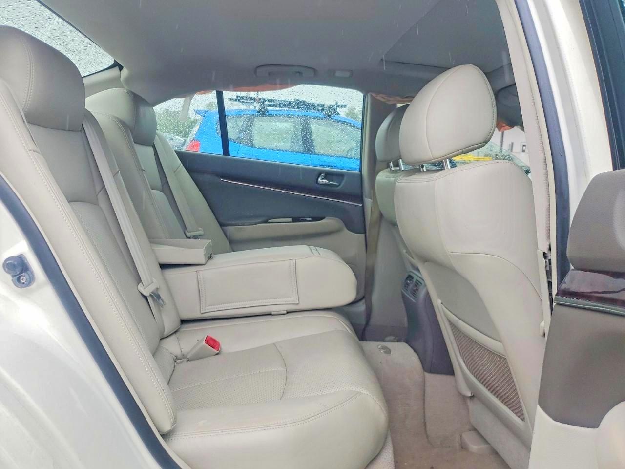 2010 INFINITI G37