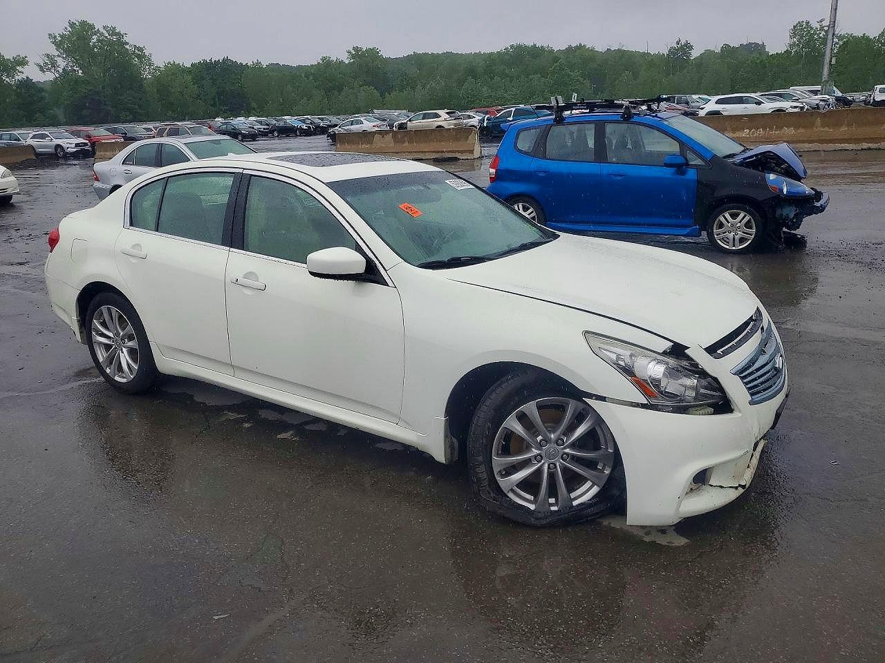 2010 INFINITI G37