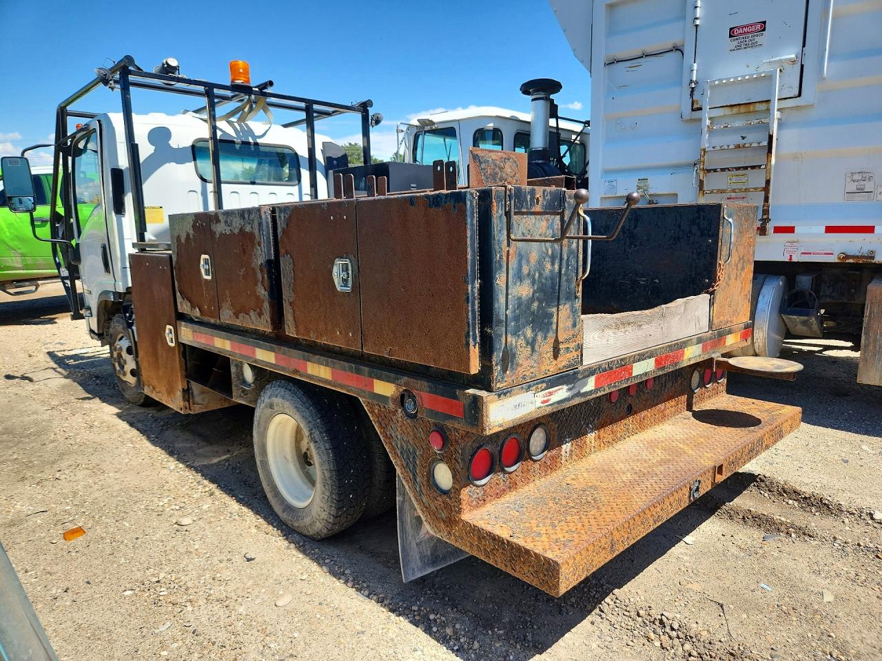 2016 ISUZU NPR