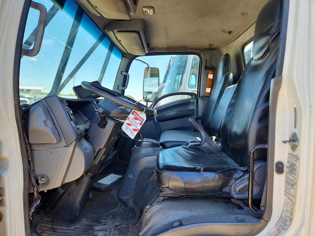 2016 ISUZU NPR