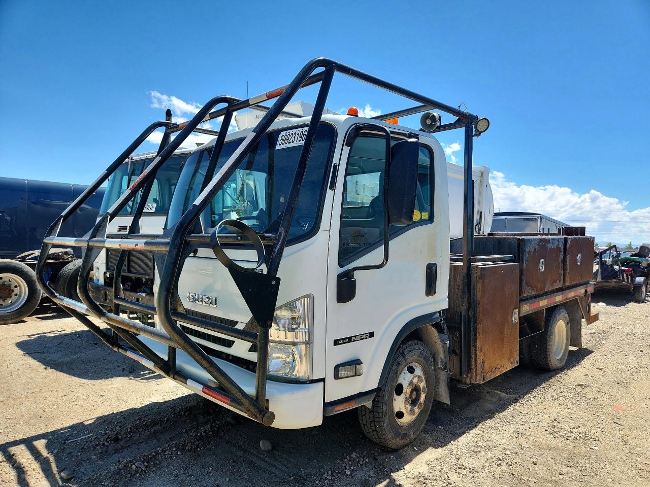 2016 ISUZU NPR