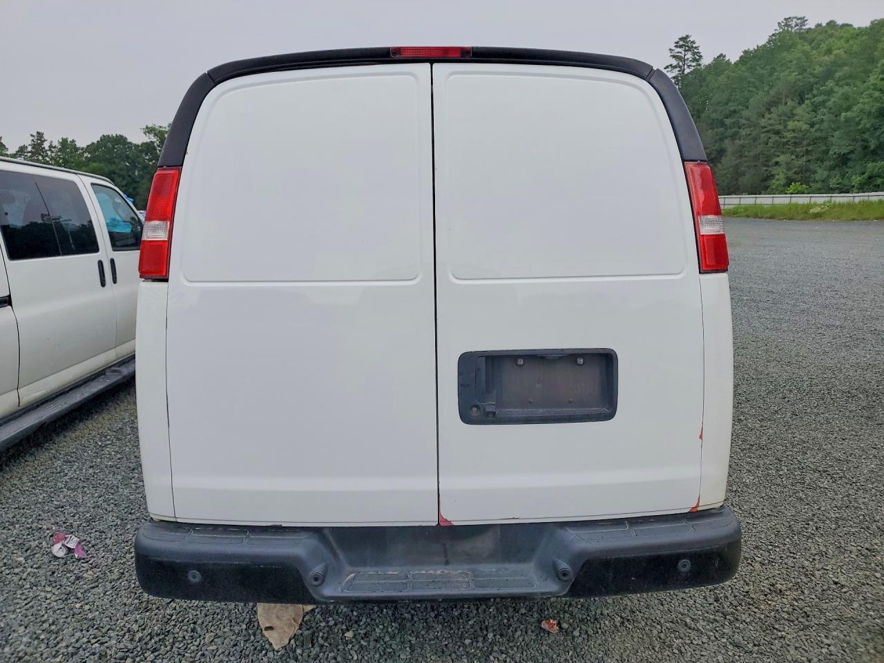 2021 CHEVROLET EXPRESS