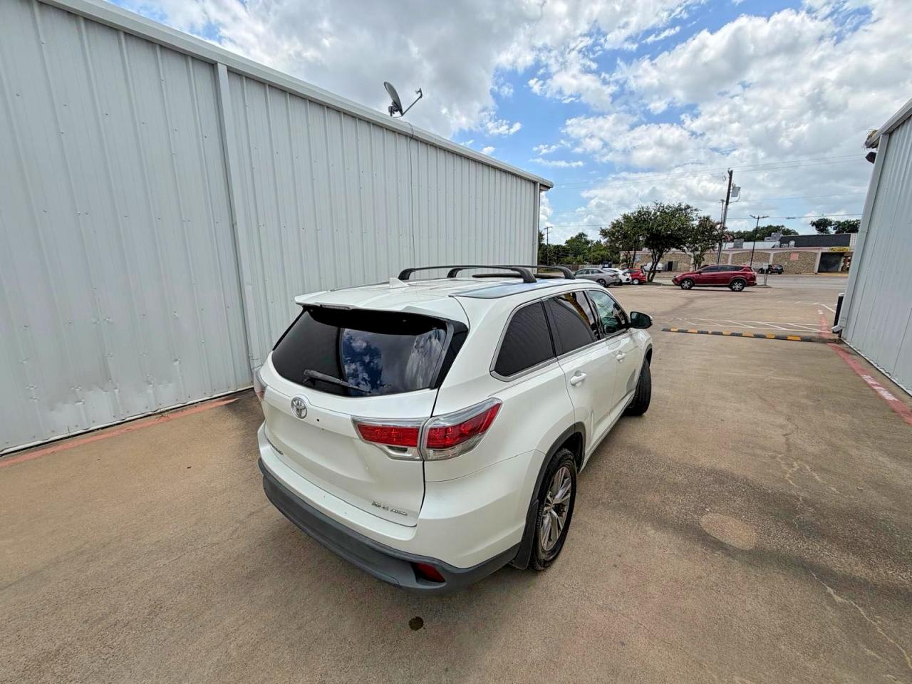 2014 TOYOTA HIGHLANDER