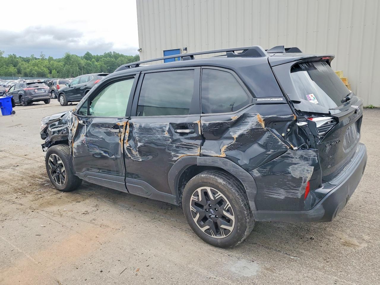 2025 SUBARU FORESTER