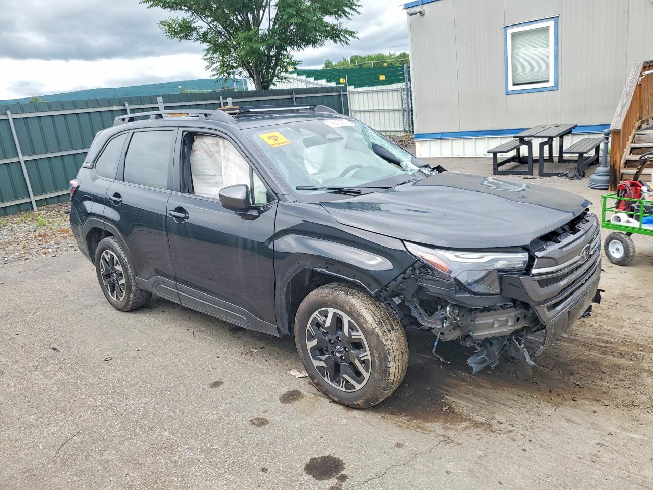 2025 SUBARU FORESTER
