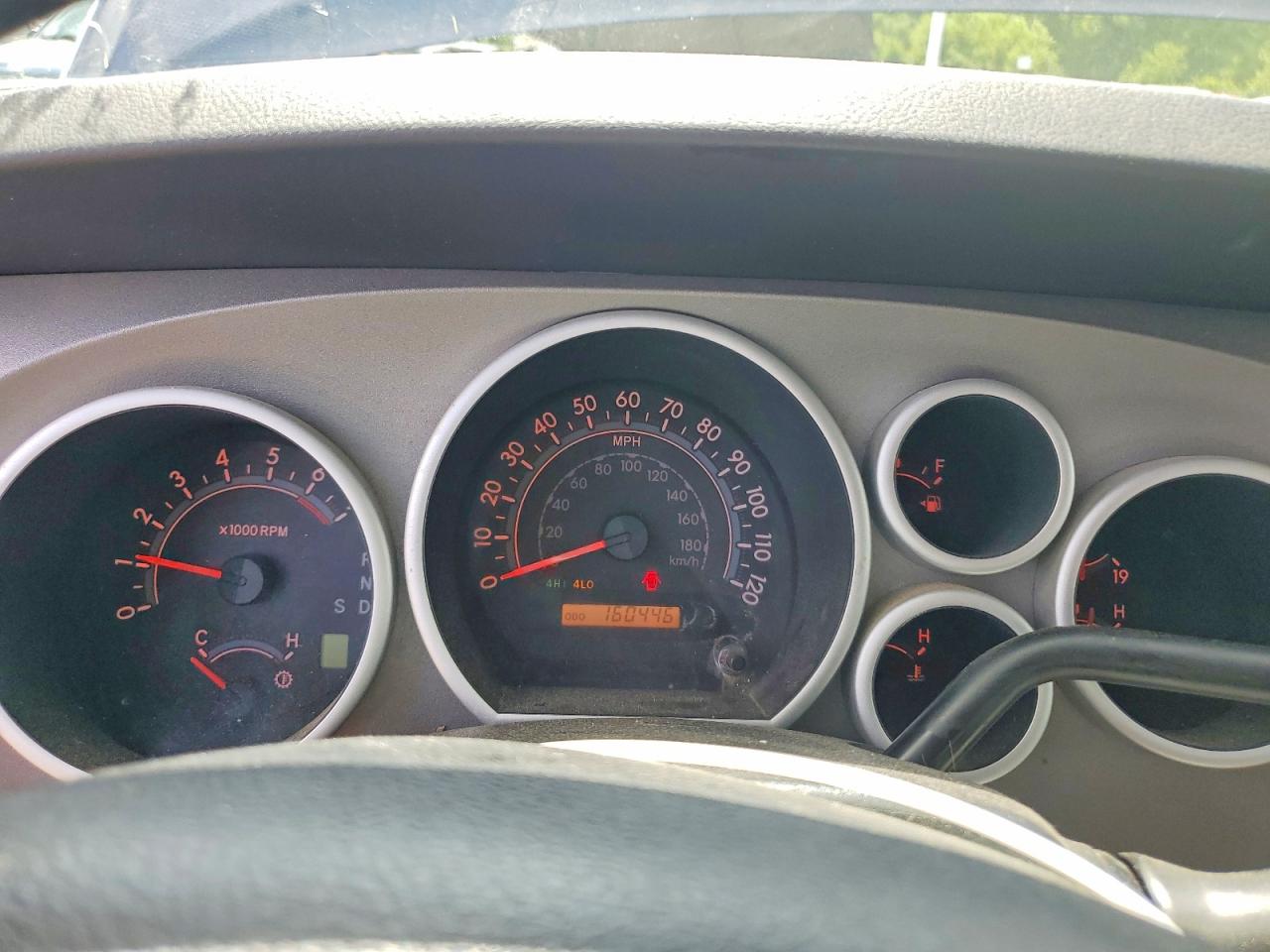 2011 TOYOTA TUNDRA