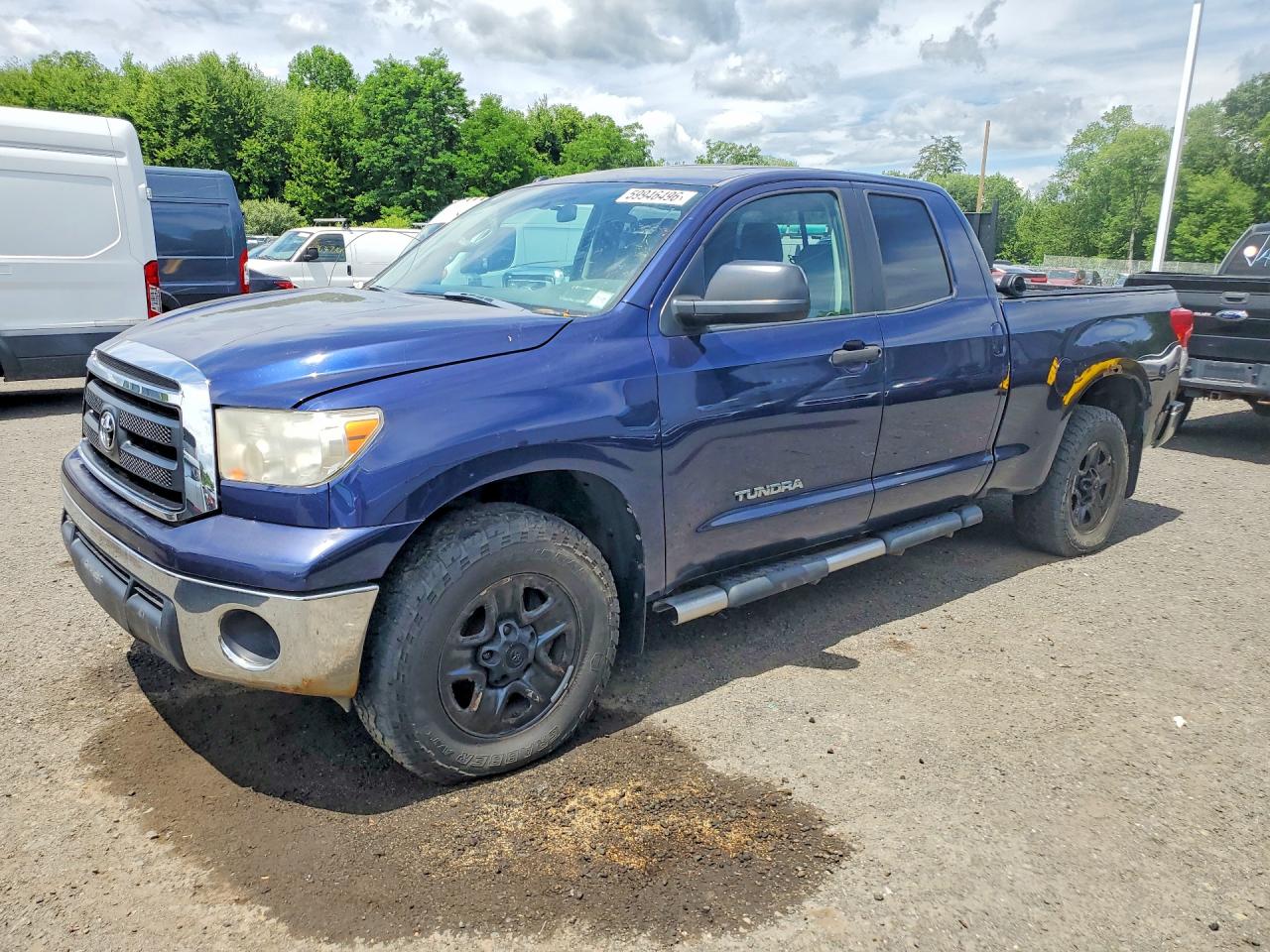 2011 TOYOTA TUNDRA