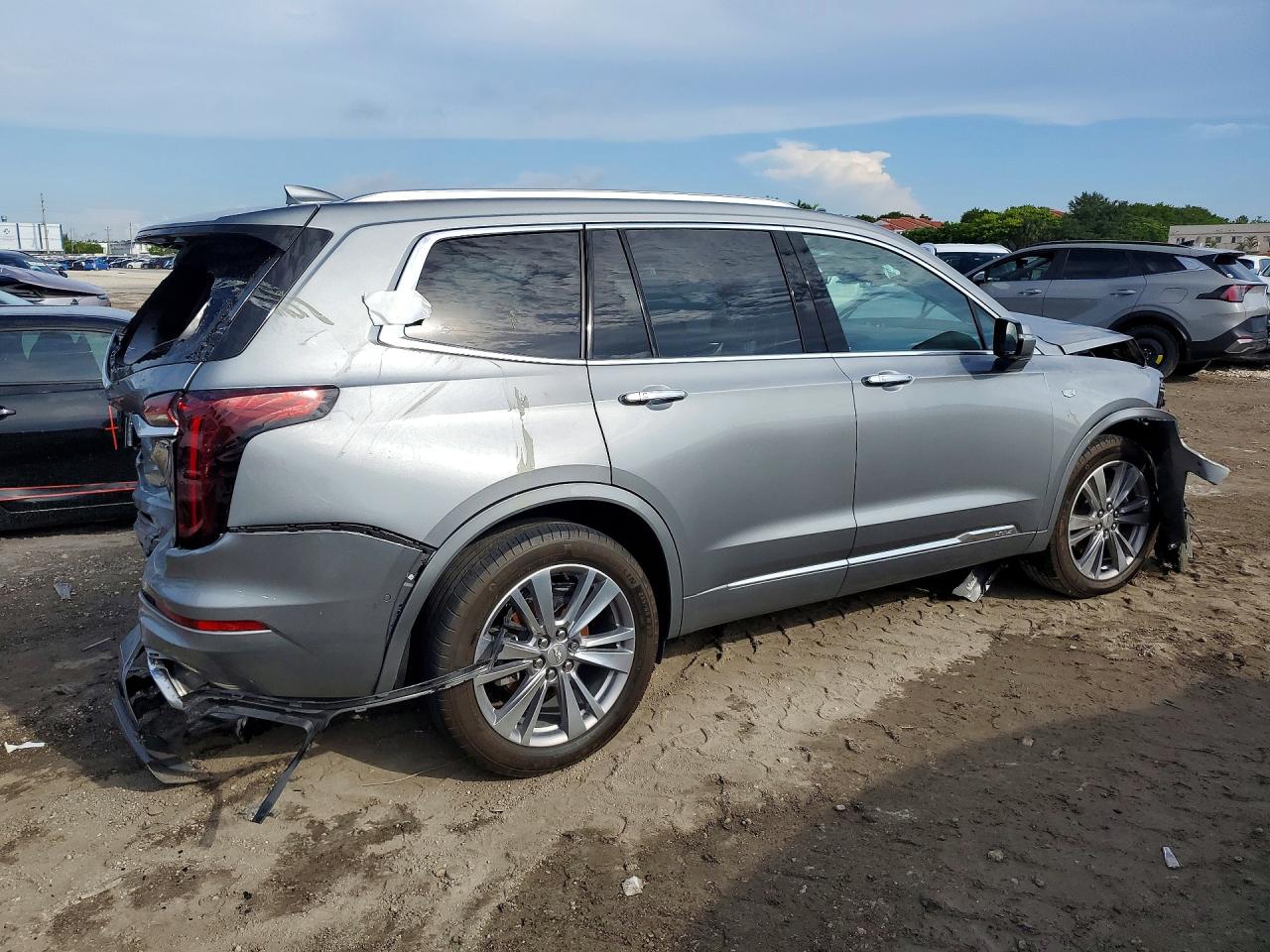 2024 CADILLAC XT6