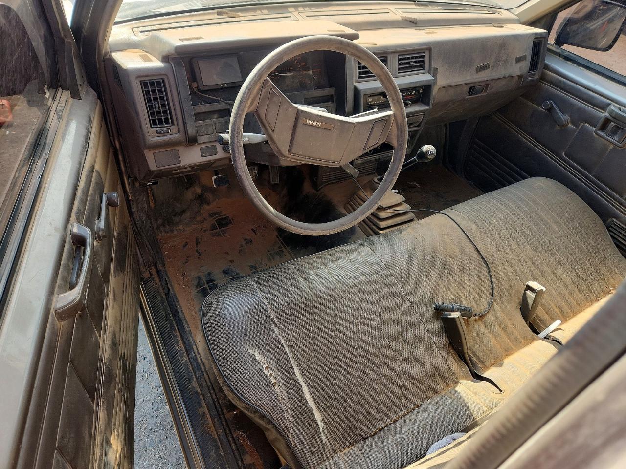 1987 NISSAN D21