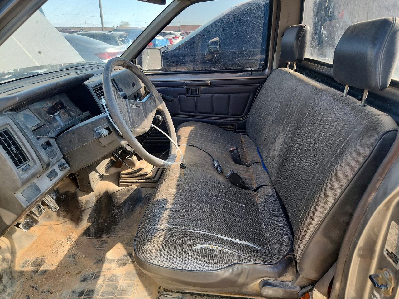 1987 NISSAN D21