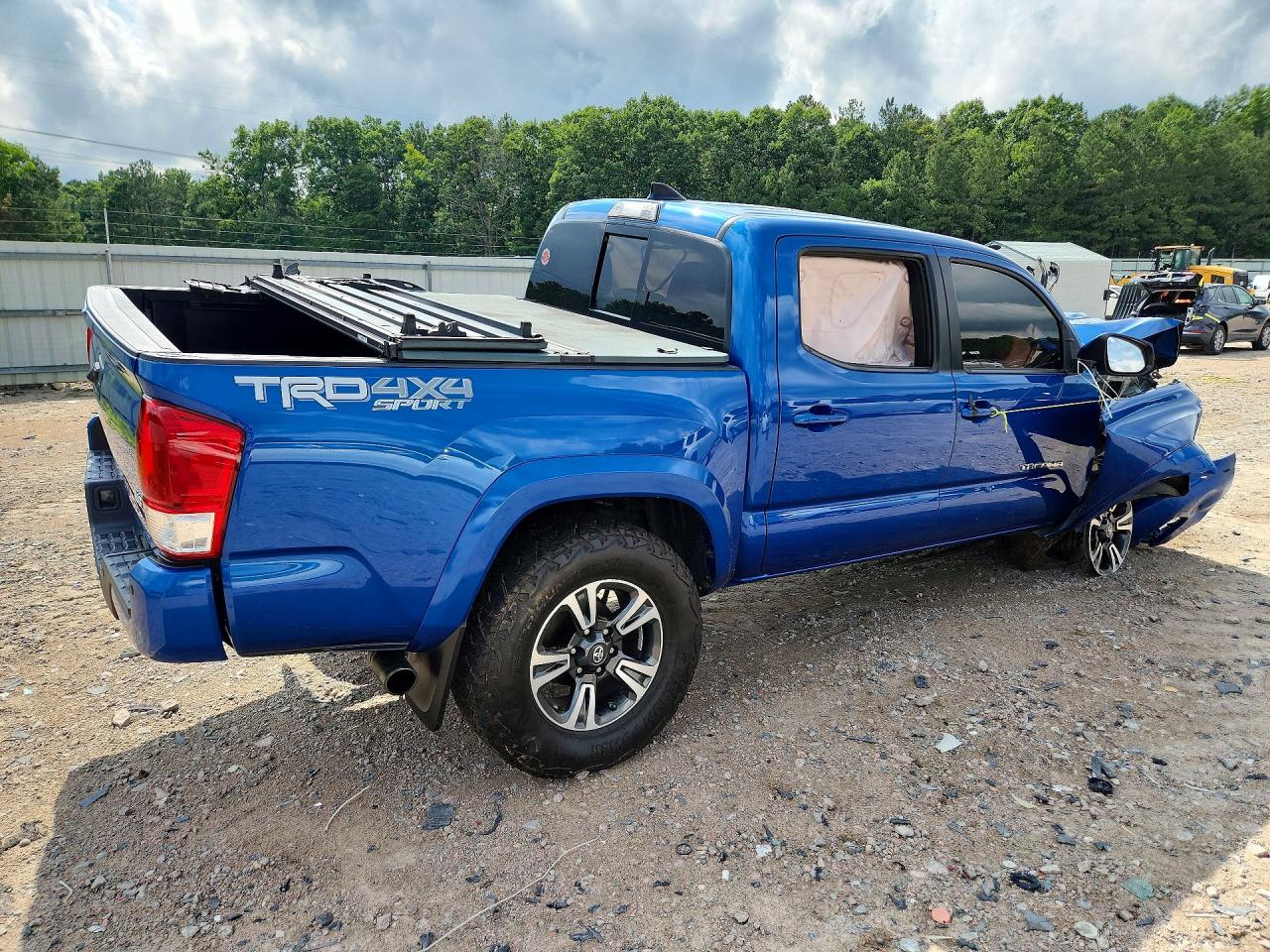 2018 TOYOTA TACOMA