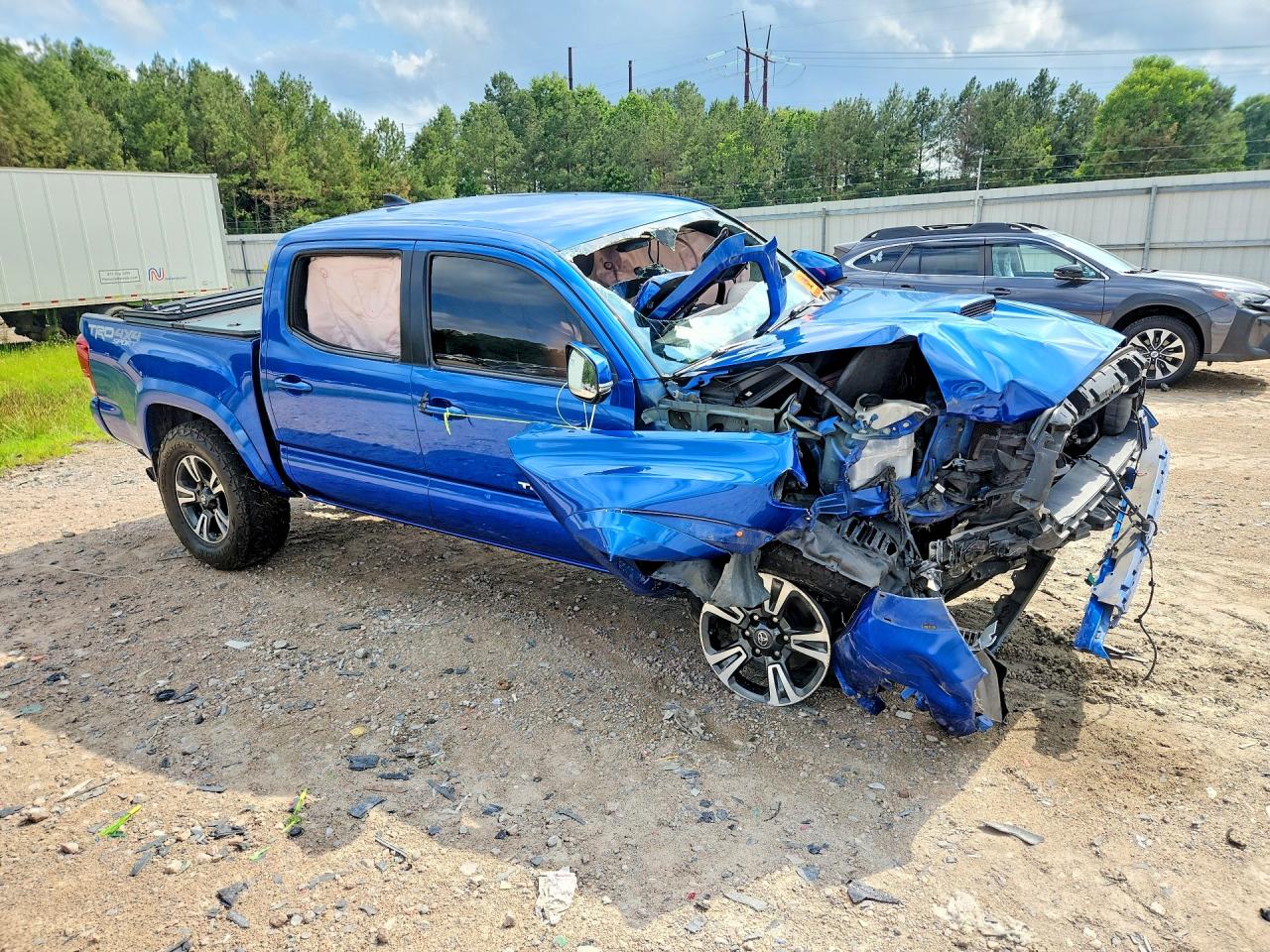 2018 TOYOTA TACOMA