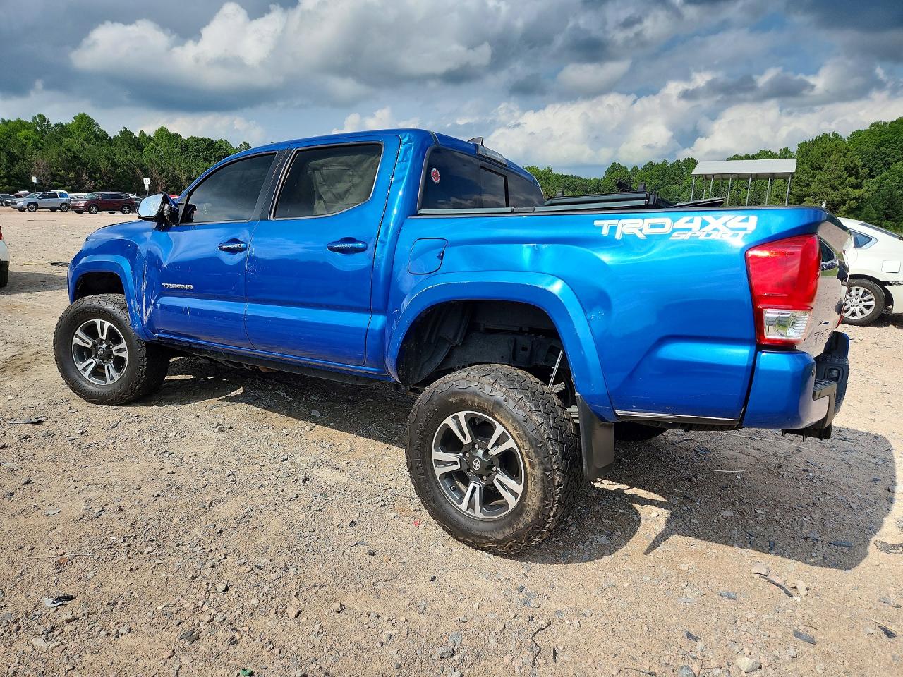 2018 TOYOTA TACOMA