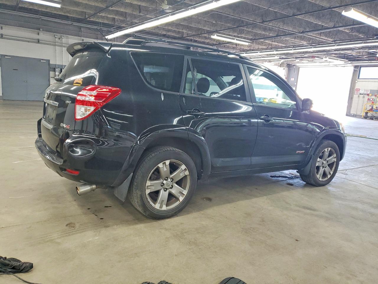 2011 TOYOTA RAV4