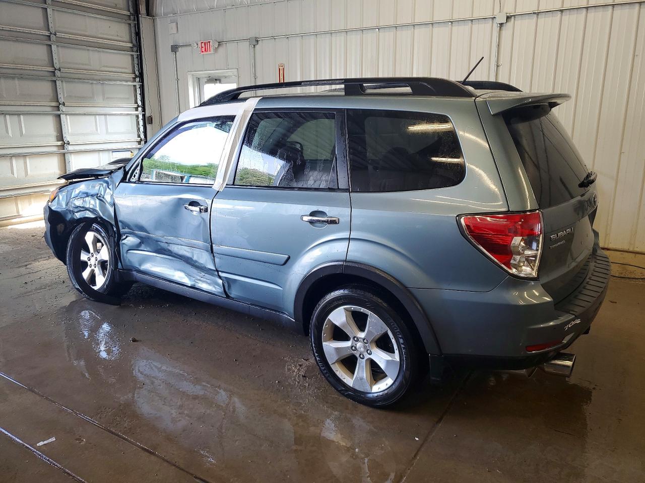 2010 SUBARU FORESTER