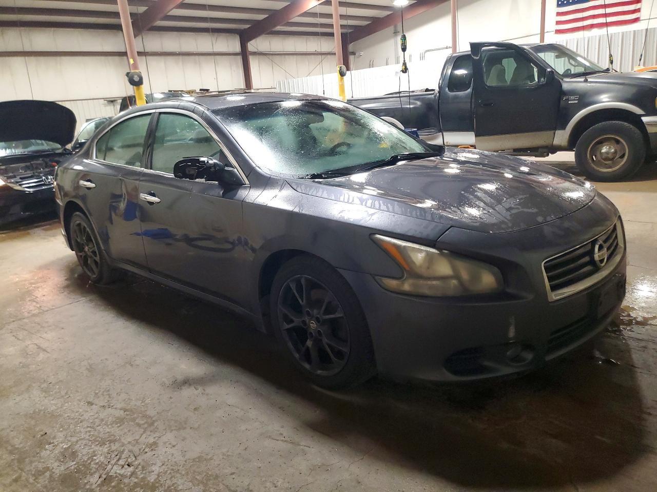 2012 NISSAN MAXIMA