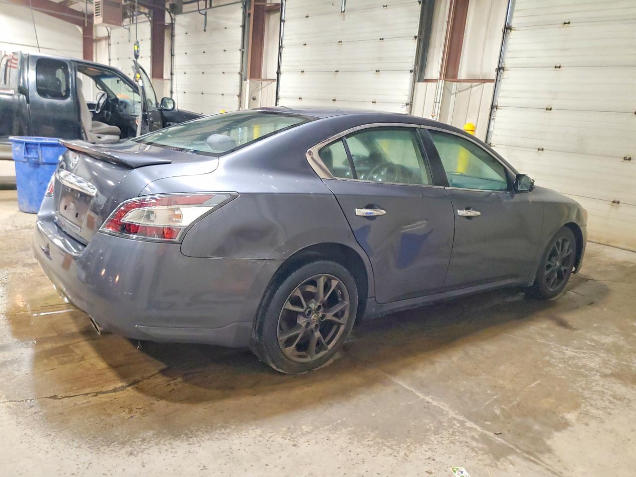 2012 NISSAN MAXIMA