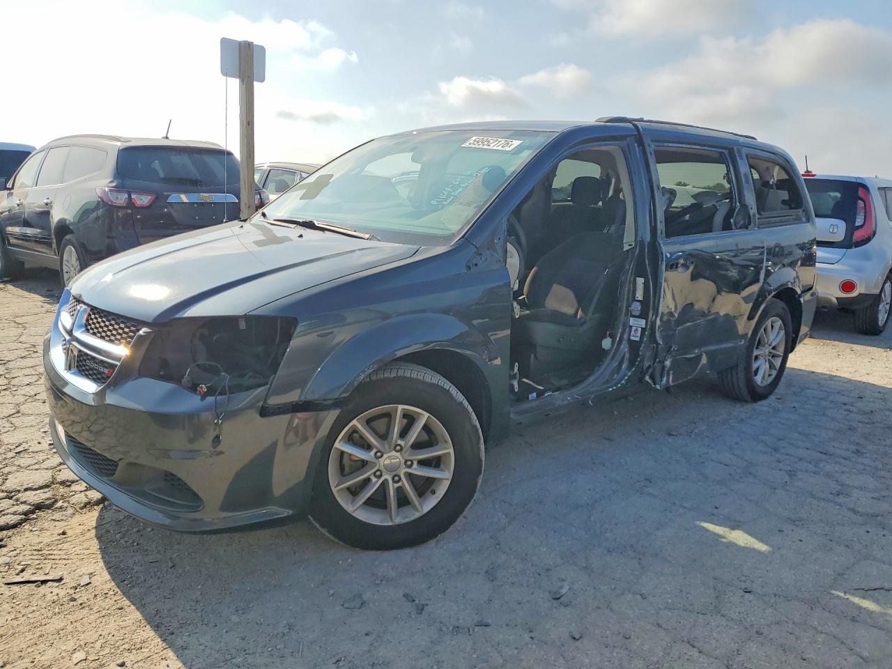 2014 DODGE CARAVAN