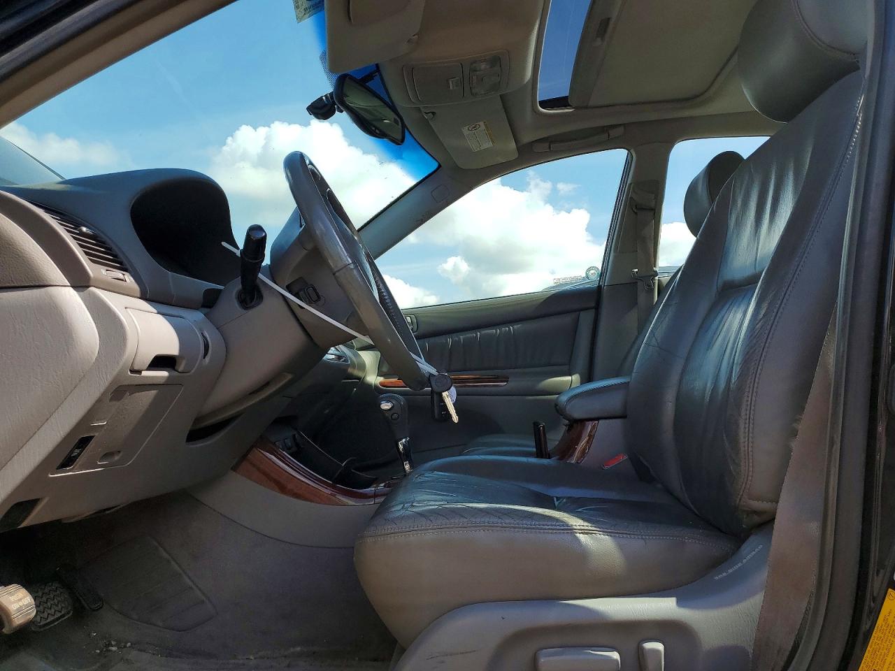2002 TOYOTA CAMRY