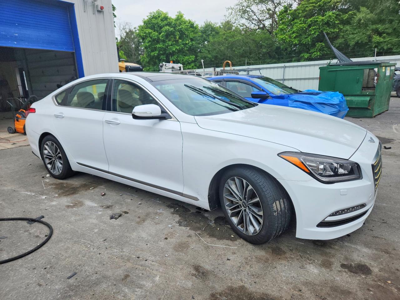 2016 HYUNDAI GENESIS