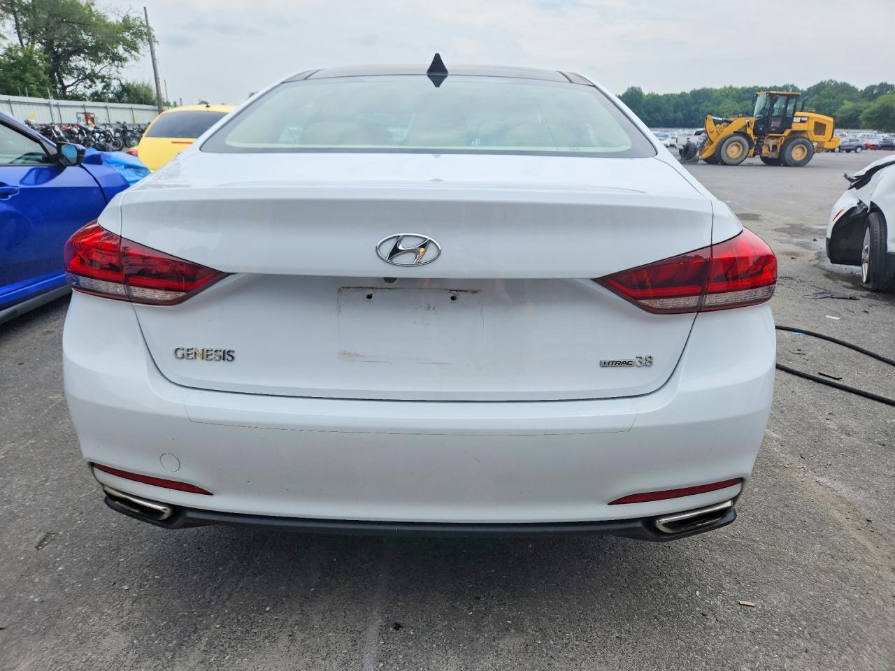 2016 HYUNDAI GENESIS