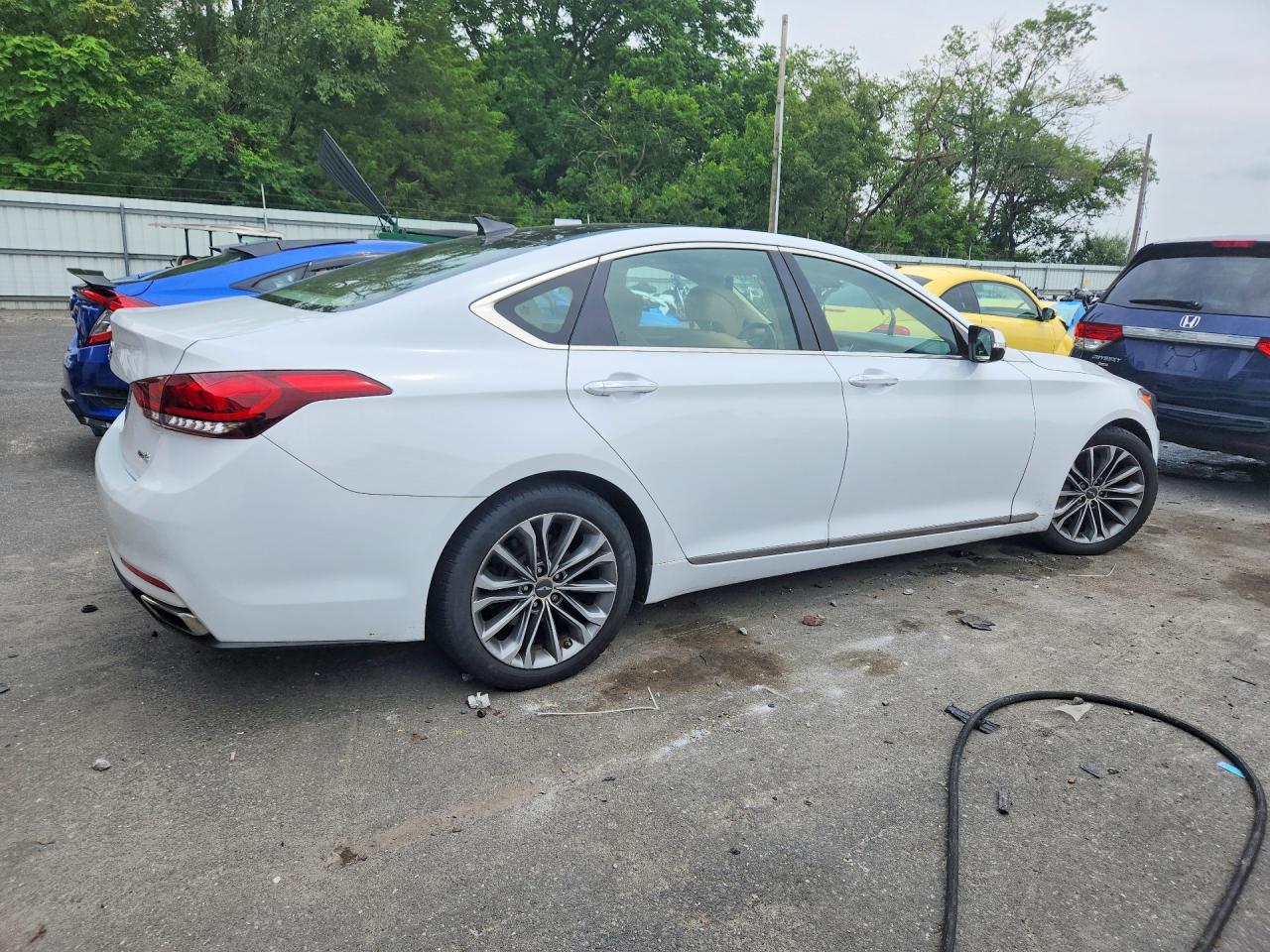 2016 HYUNDAI GENESIS