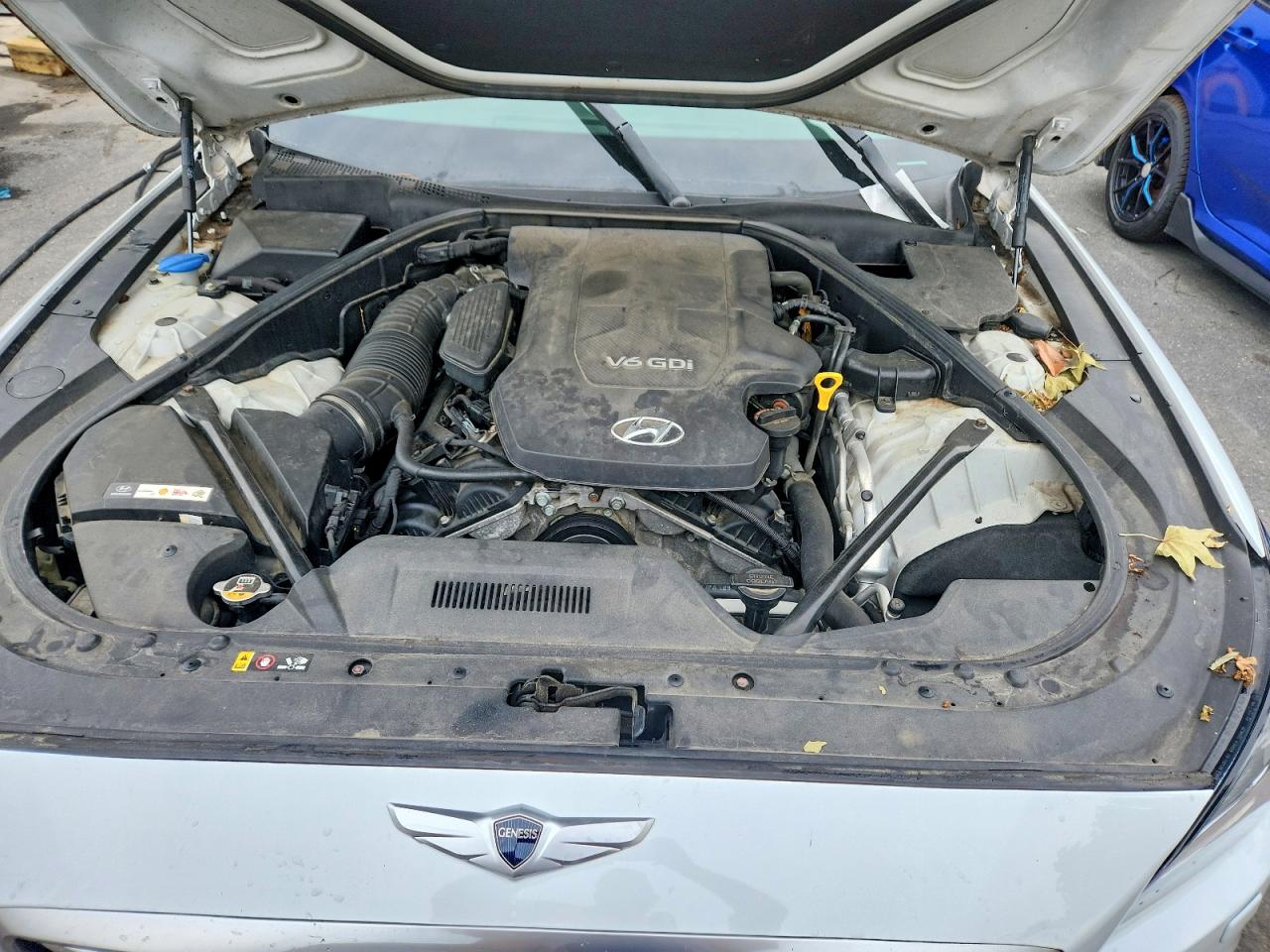 2016 HYUNDAI GENESIS