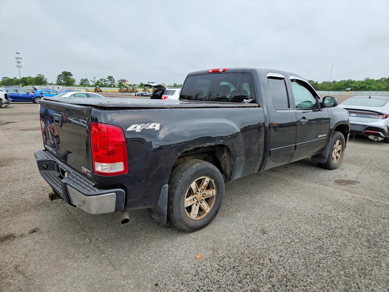 2013 GMC SIERRA