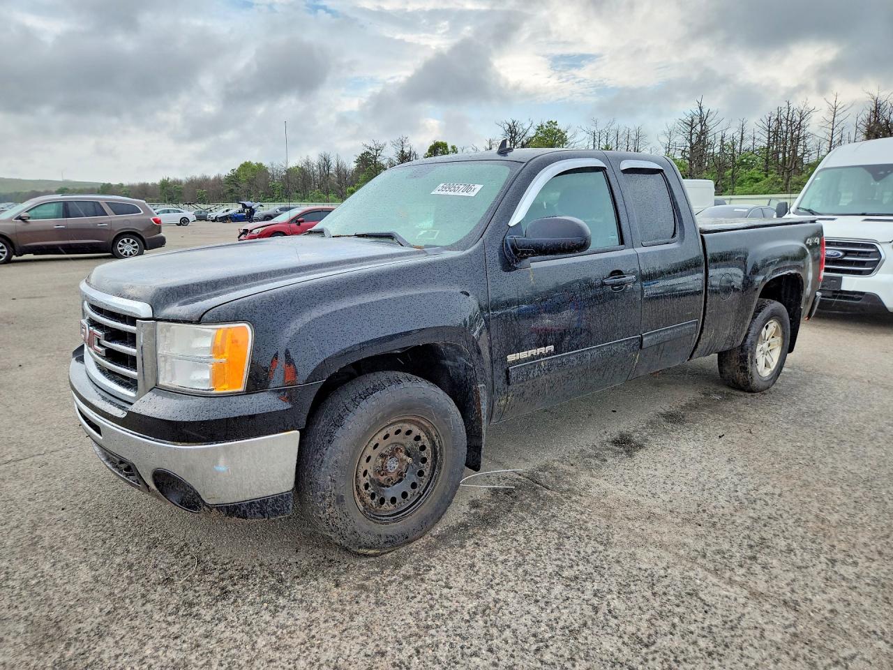 2013 GMC SIERRA