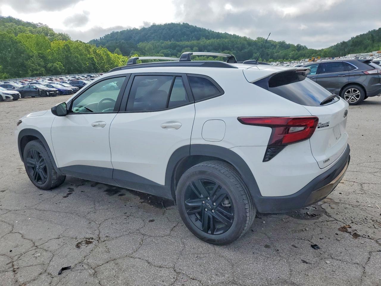 2024 CHEVROLET TRAX