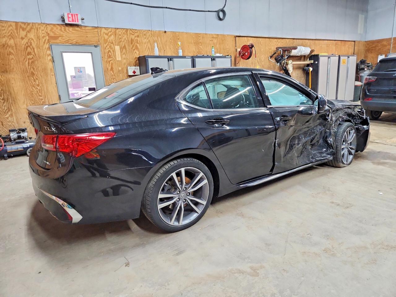 2019 ACURA TLX
