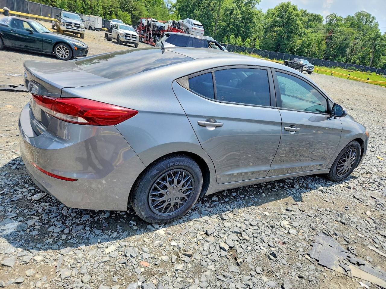 2017 HYUNDAI ELANTRA