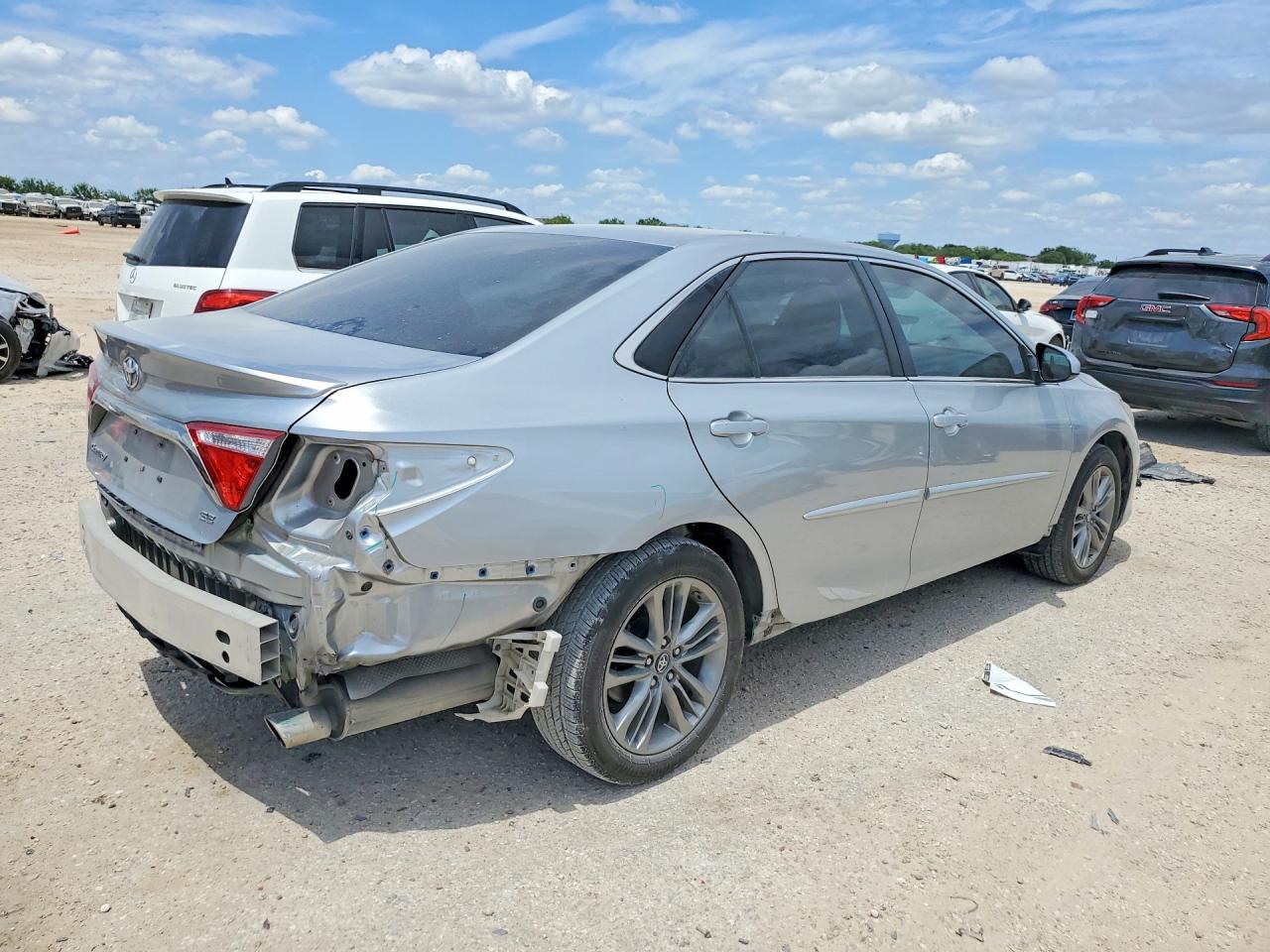 2017 TOYOTA CAMRY