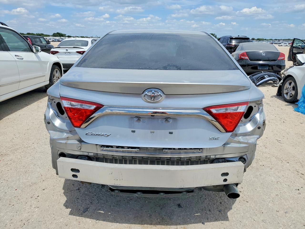 2017 TOYOTA CAMRY