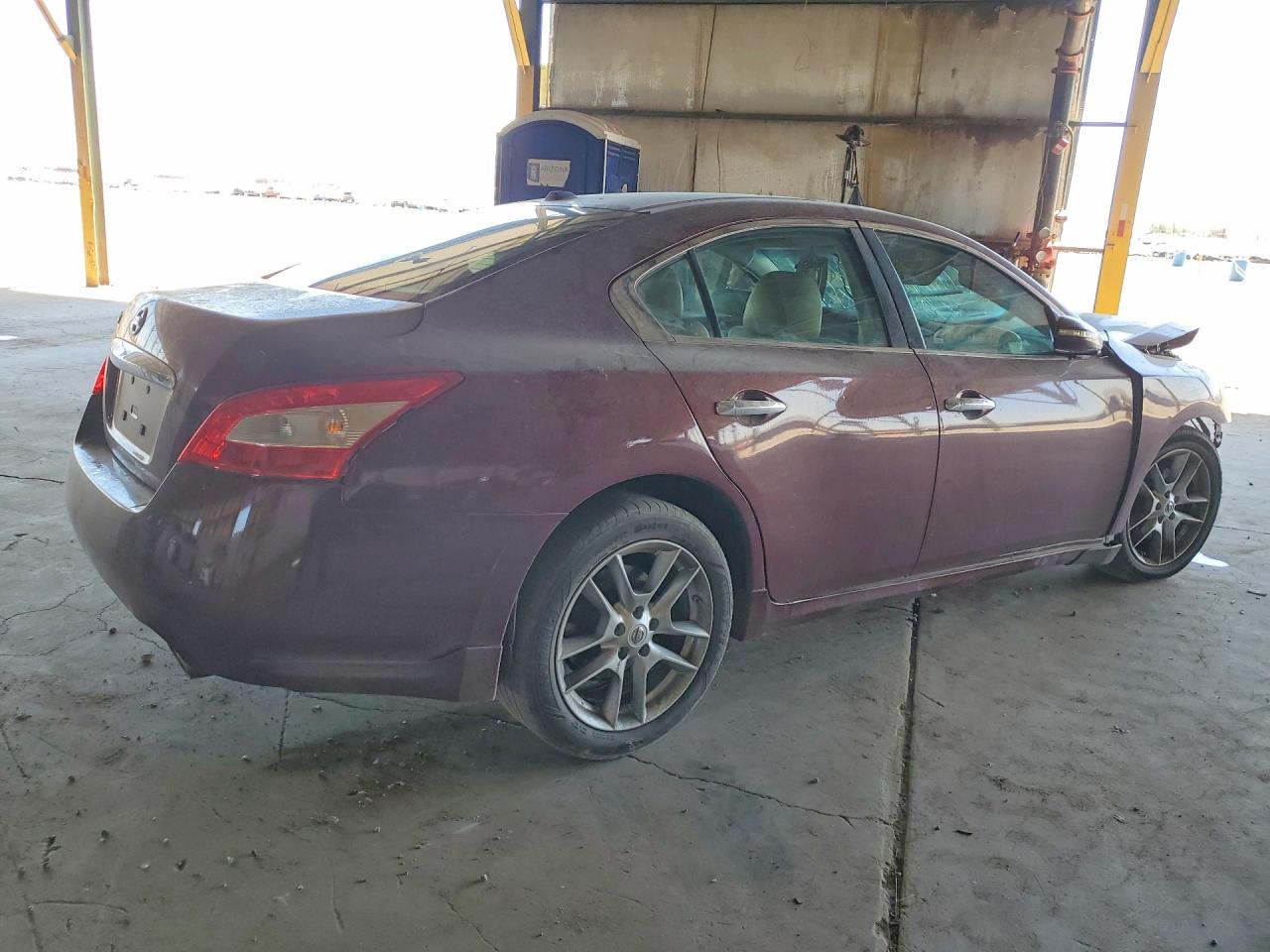 2011 NISSAN MAXIMA