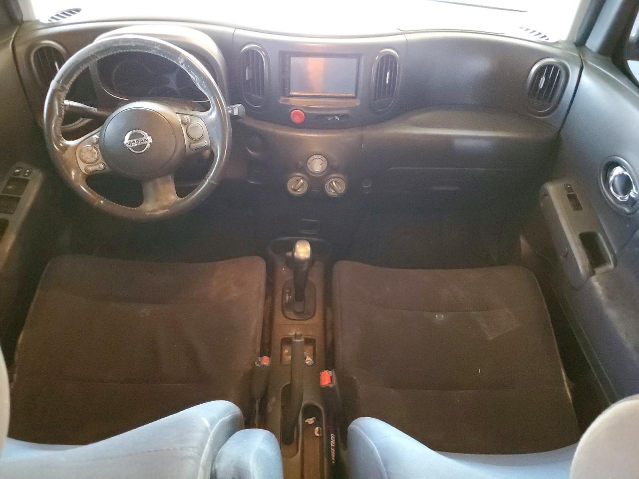 2011 NISSAN CUBE
