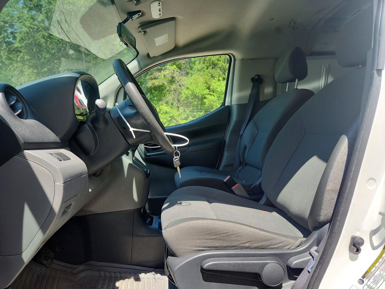 2014 NISSAN NV