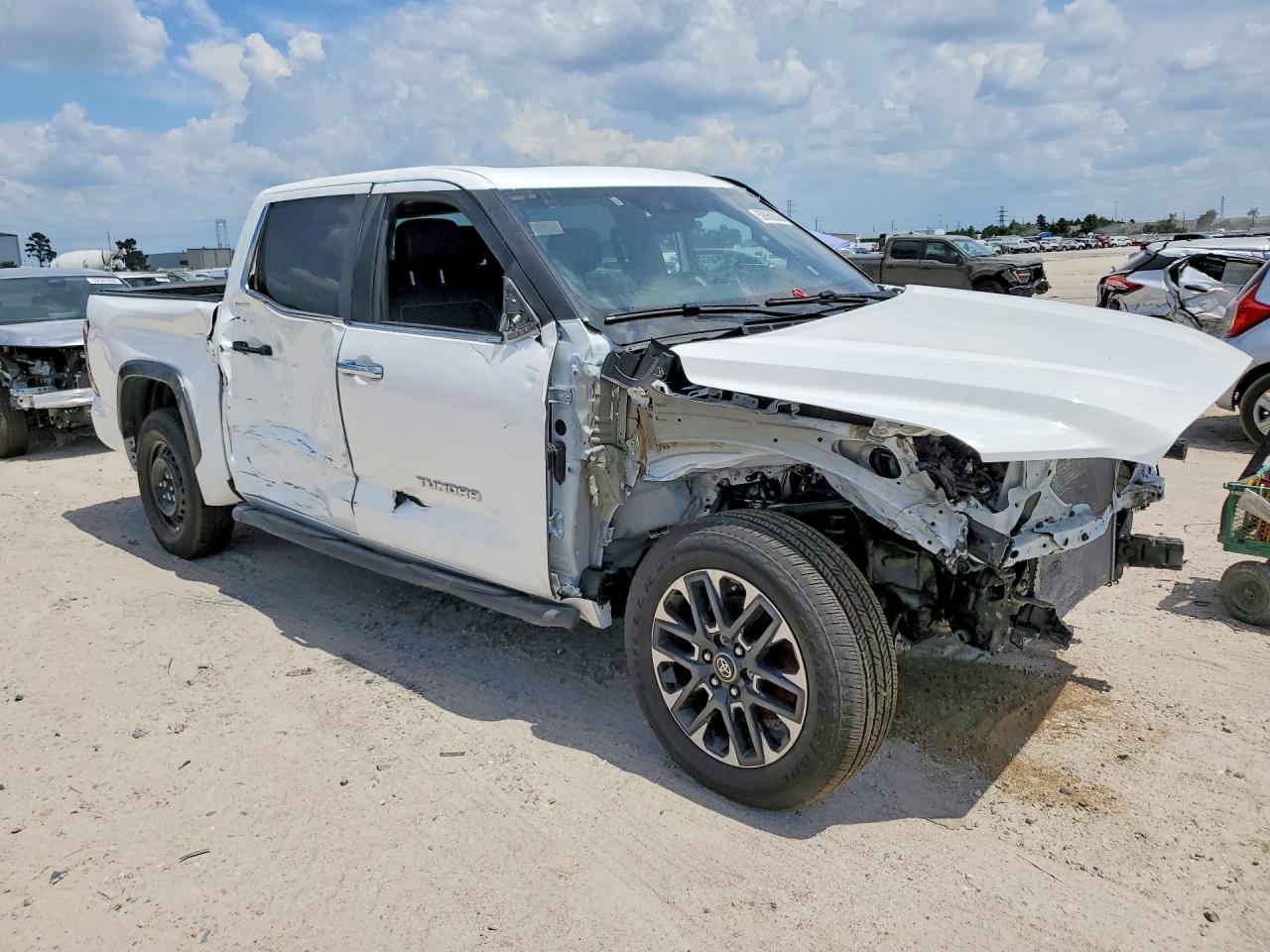 2026 TOYOTA TUNDRA