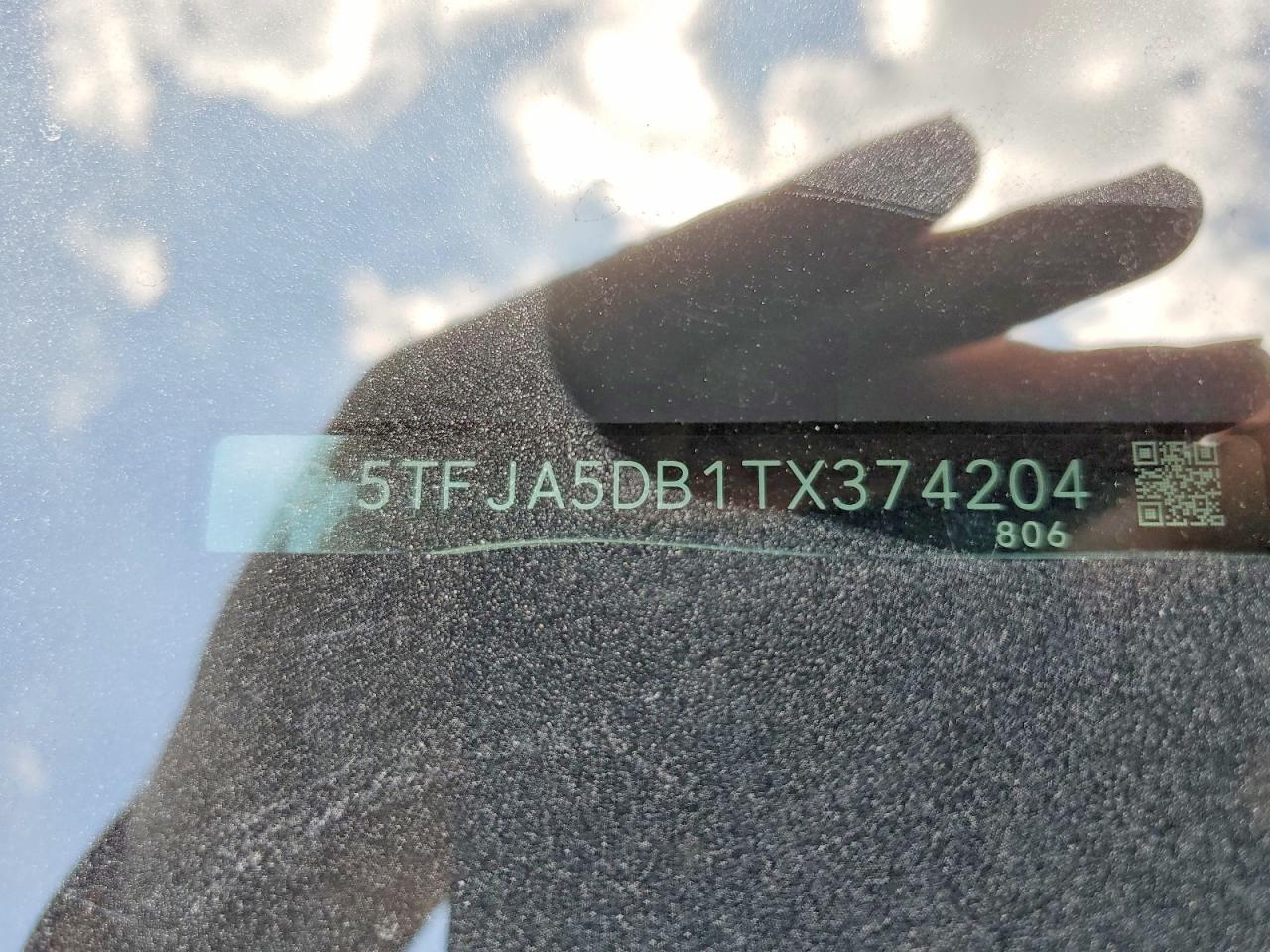2026 TOYOTA TUNDRA