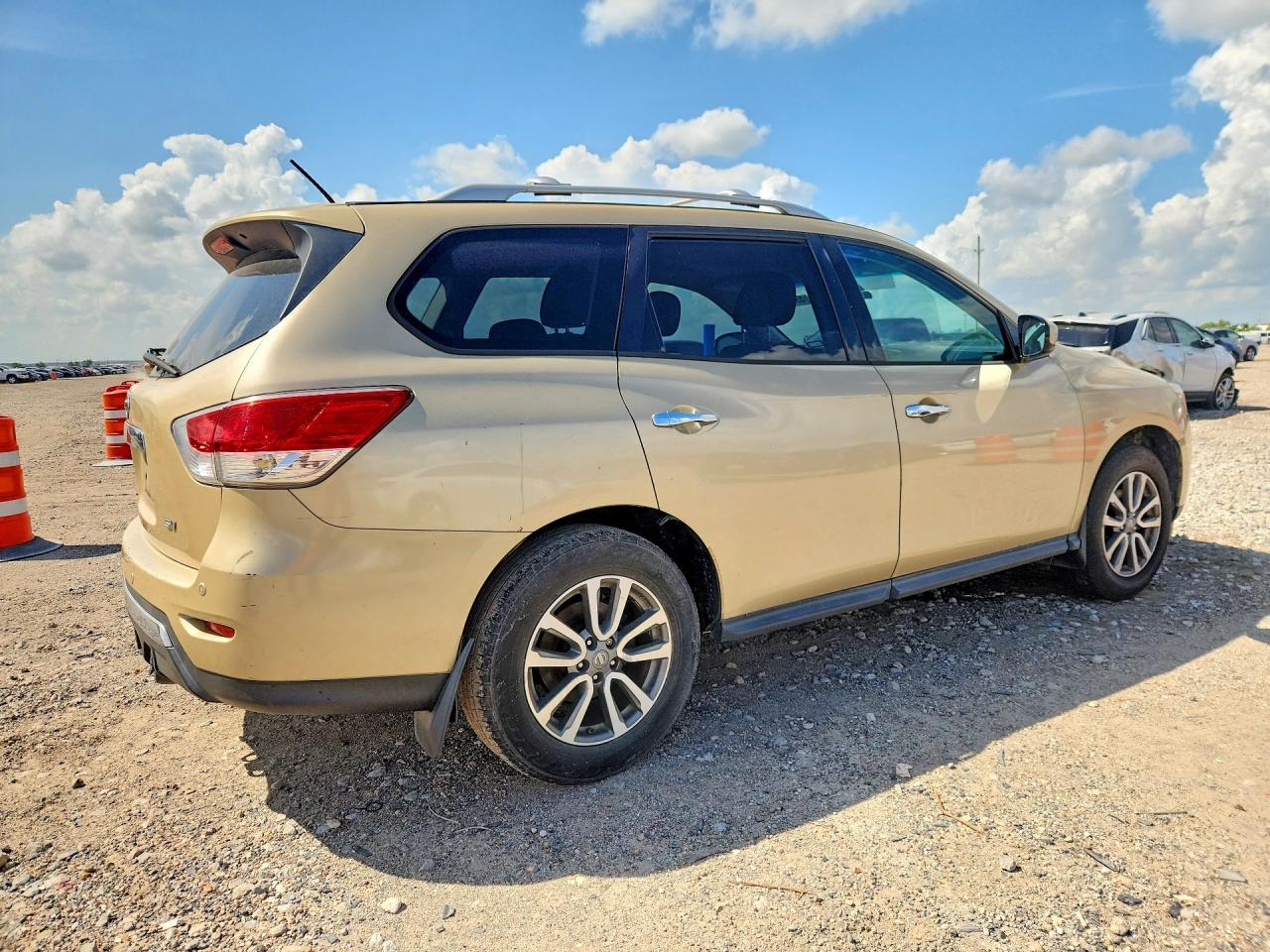 2013 NISSAN PATHFINDER