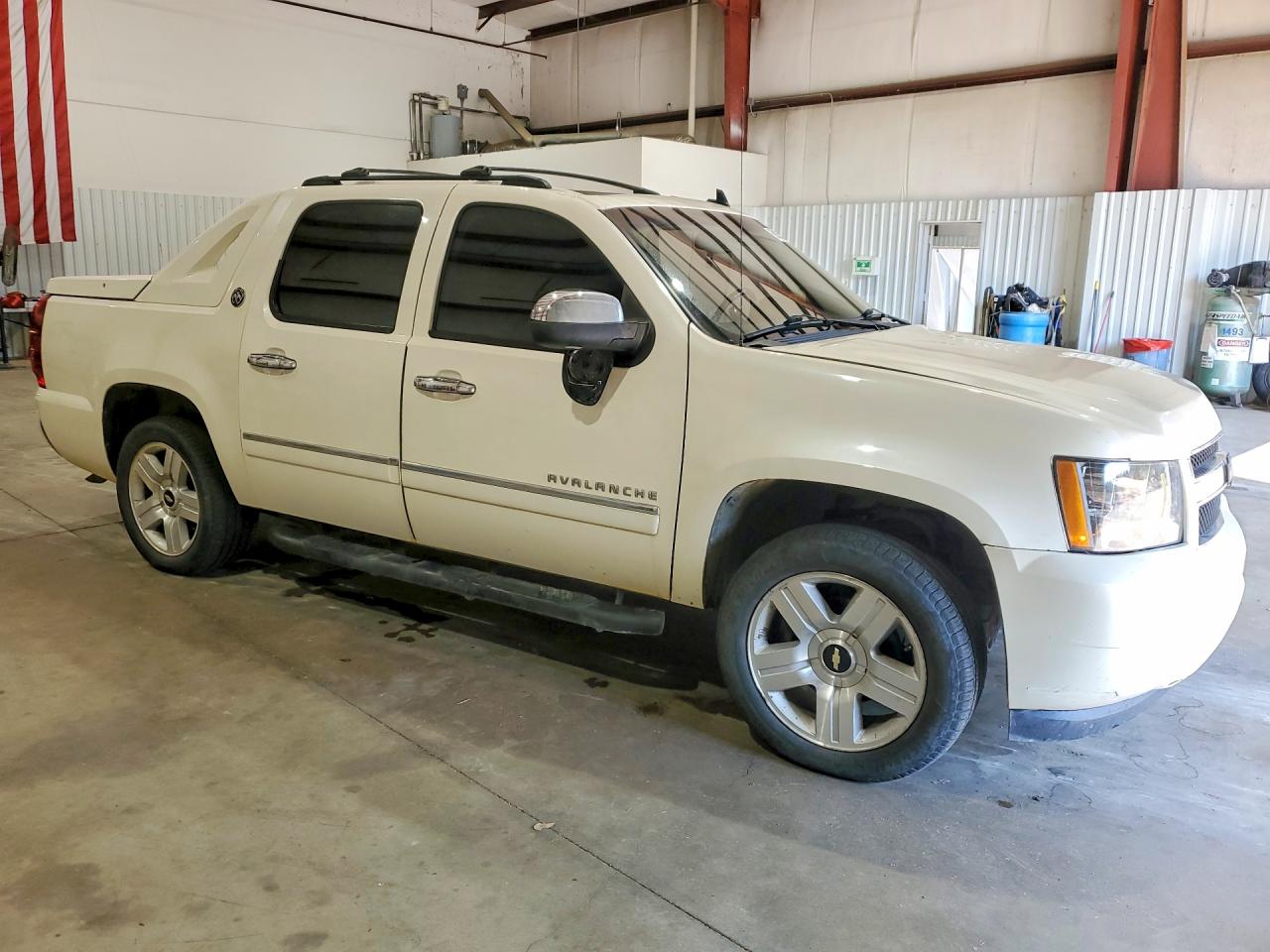 2013 CHEVROLET AVALANCHE