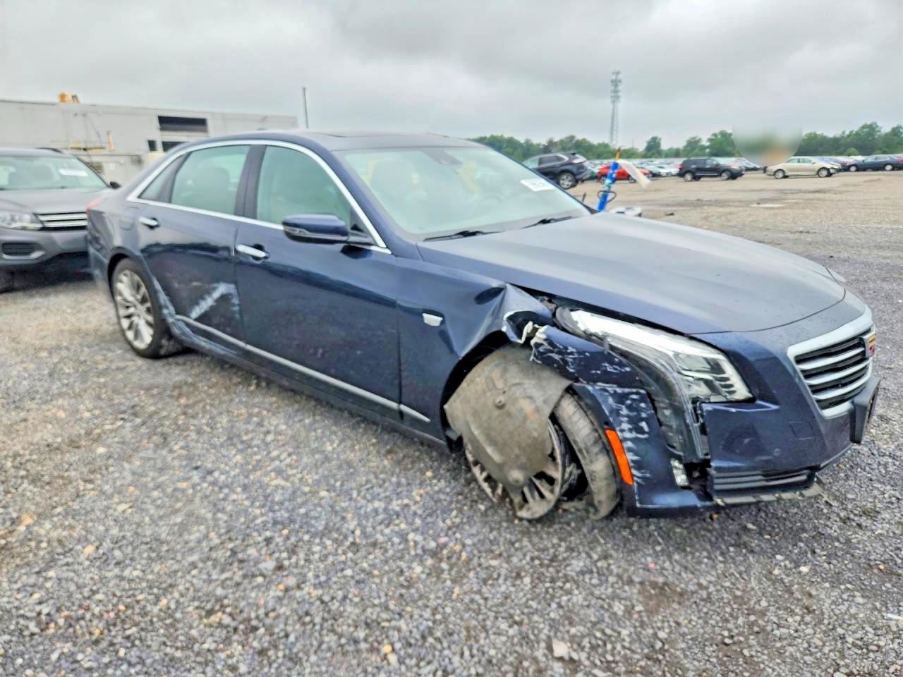 2017 CADILLAC CT6
