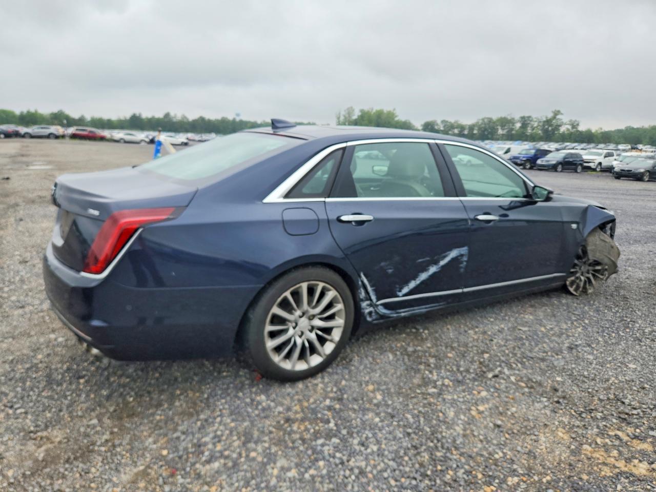 2017 CADILLAC CT6