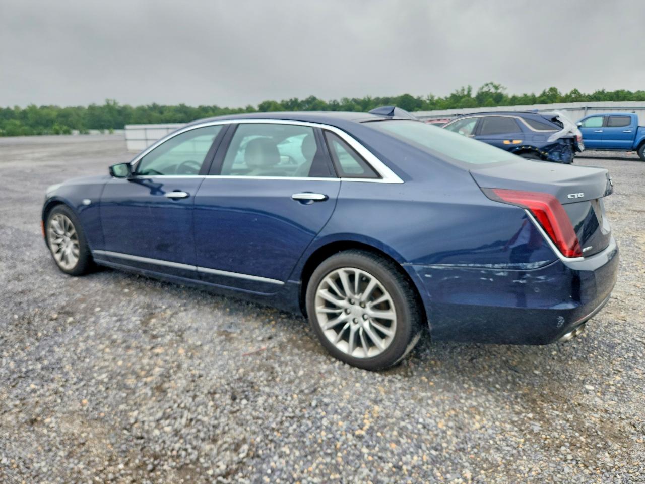 2017 CADILLAC CT6