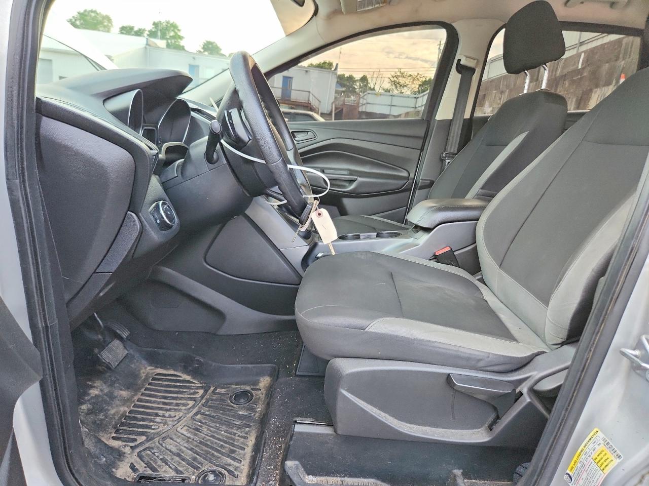 2016 FORD ESCAPE