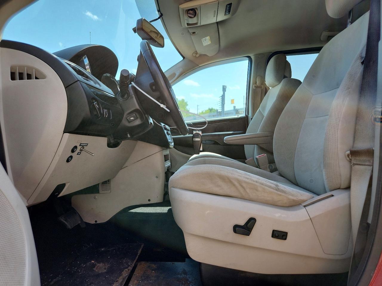 2014 DODGE CARAVAN