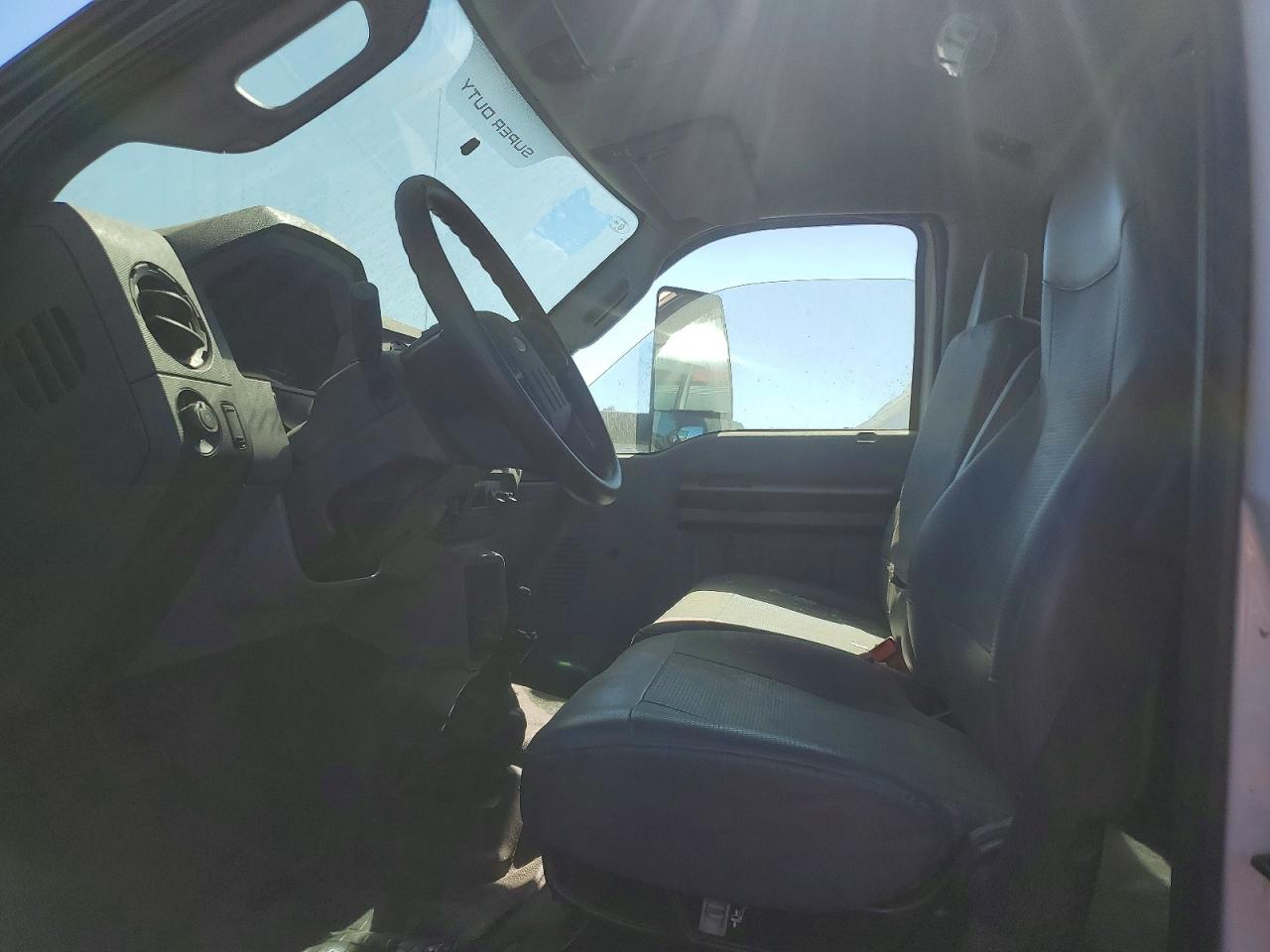 2017 FORD F650