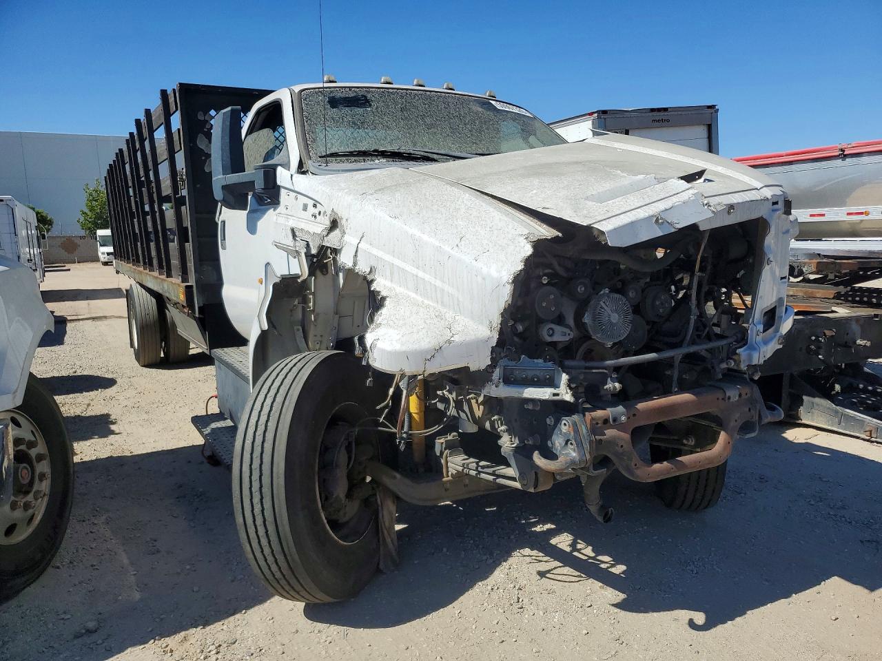 2017 FORD F650